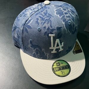 New Era LA Dodgers Floral Denim Blue Fitted Cap with Cream Brim Size 7 1/4